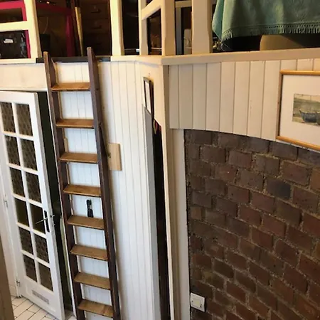 Le 35 Rue Coquilliere With Airport Pick-up Service Apartment