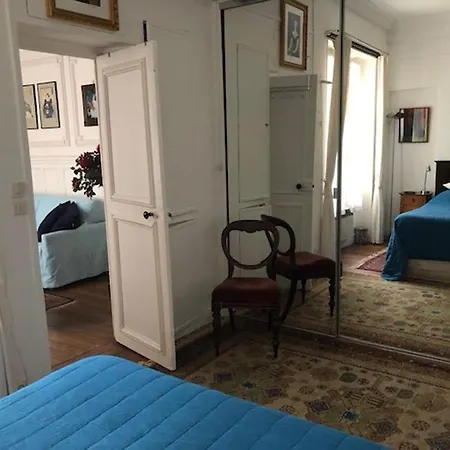 Le 35 Rue Coquilliere With Airport Pick-up Service Apartment *