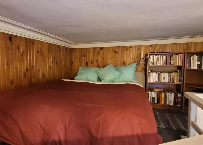 Apartament Le 35 Rue Coquilliere With Airport Pick-up Service